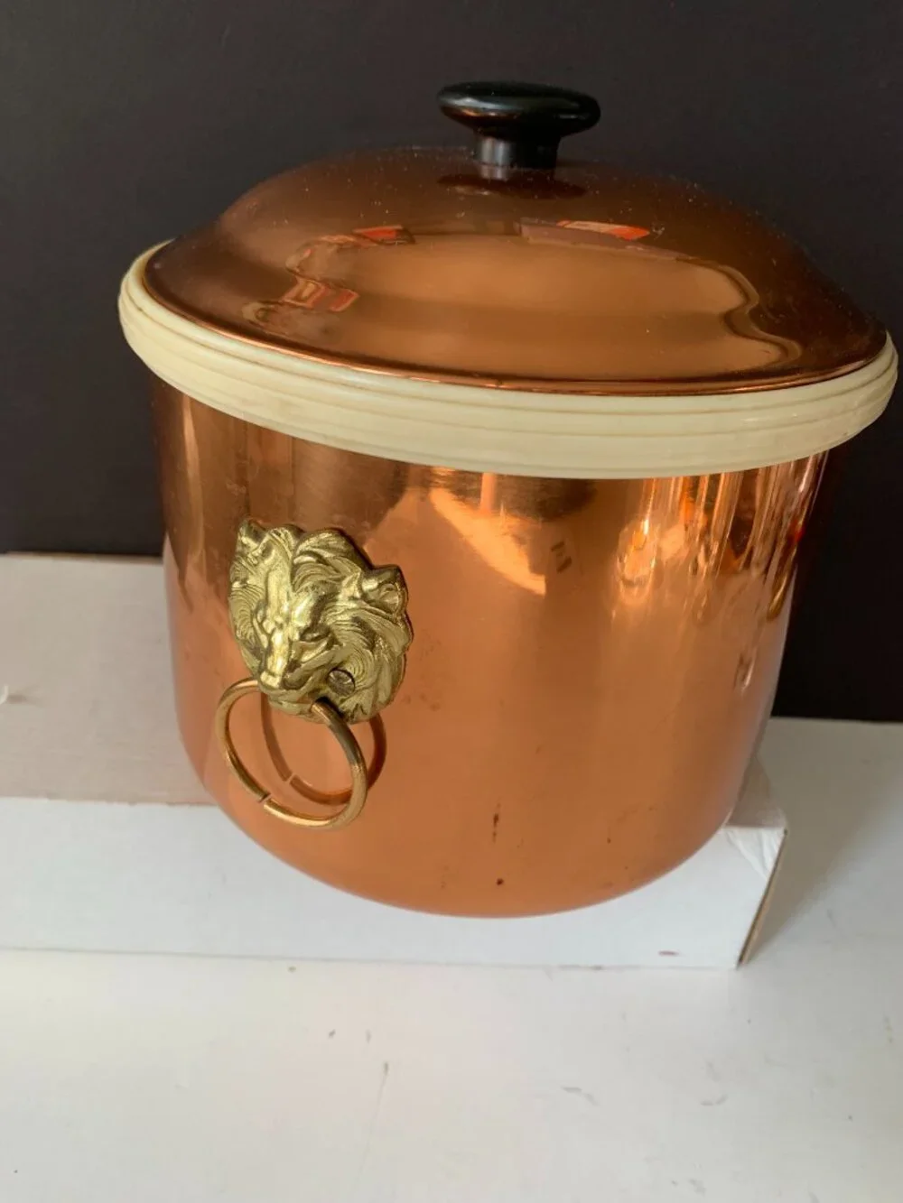 Vintage Coppercraft Guild Copper Ice Bucket w/Lid Brass Lion Head Handles USA